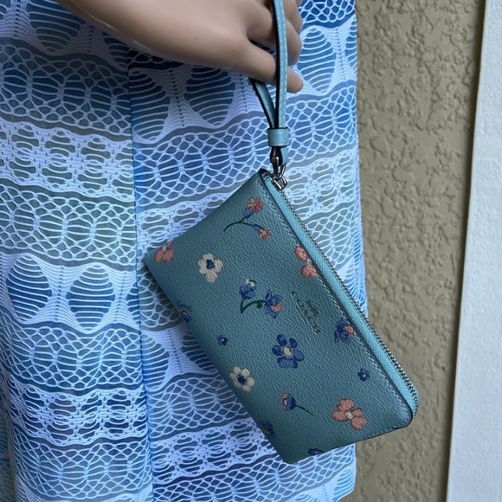 Coach Mystical Floral Corner Zip Wristlet Light Teal Multi - Picture 14 of 16